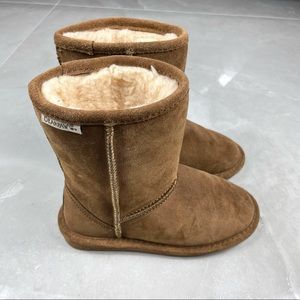 Bearpaw Boots Kids size 13